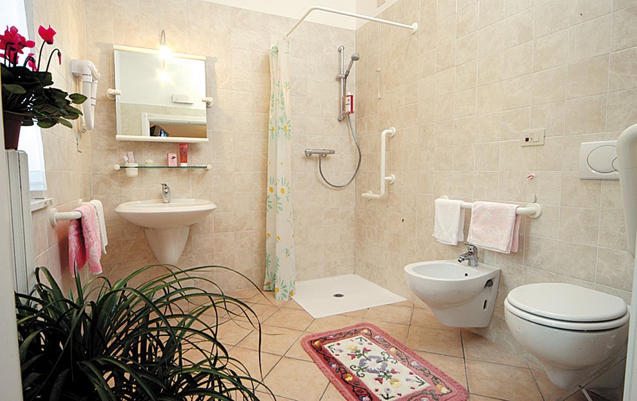 Casa Vacanze Provenzale Torre Pellice Rom bilde